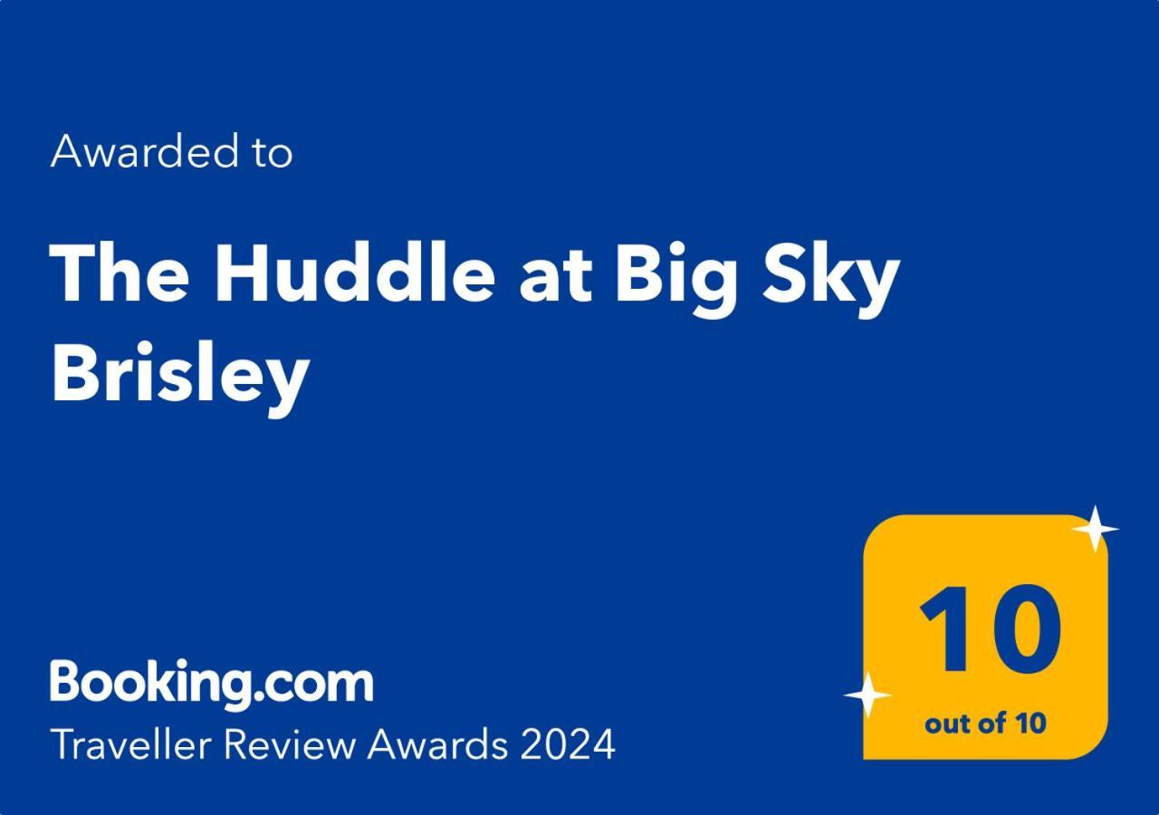 The Huddle At Big Sky Brisley Hotel Exterior photo